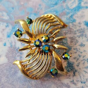 Vintage Lisner Designer Gold-Tone AB Aurora Borealis Crystal Rhinestone Brooch